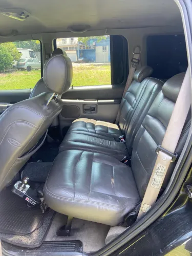 Ford Explorer XLT 4X2 4.0 V6 1997
