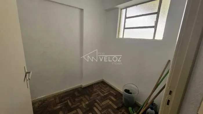 Apartamento : / Residencial / Glória