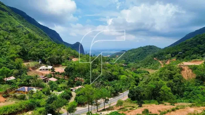 Imóvel para venda tem 1945 metros quadrados em Buenos Aires - Guarapari - ES