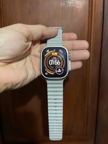 Apple Watch Ultra 1 Titânio Gps + Cellular - 49mm - Pulseira Cinza