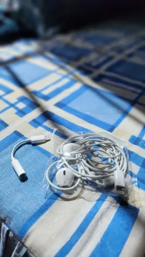 ? Kit Original Apple - Cabo USB Lightning + Fone + Adaptador P2