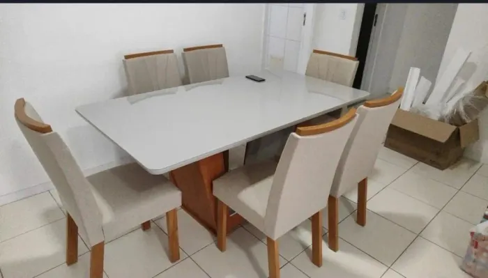 Mesa de 6 cadeiras