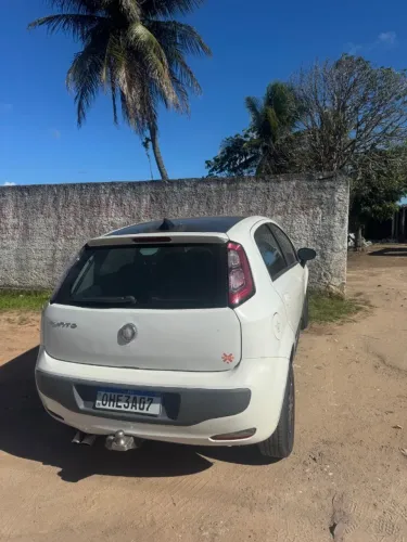 Fiat Punto Attractive 1.4 Fire Flex 8V 5P 2013