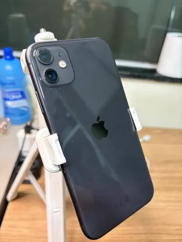 iPhone 11 64GB Preto | Bateria 100% | Face ID OK | Excelente Estado