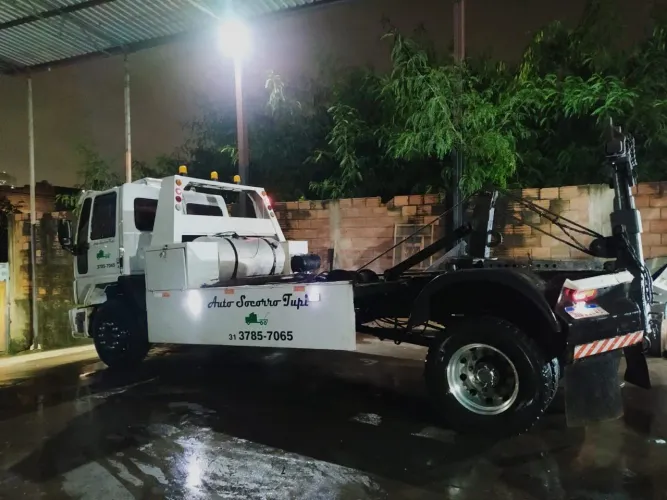 Ford cargo 4331 Guincho