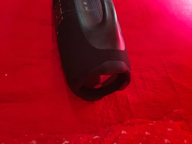Vendendo, JBL 4
