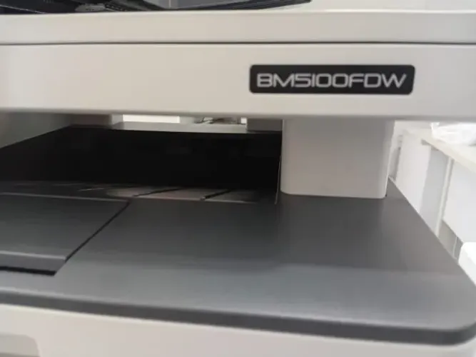 Multifuncional Pantum BM5100FDW Usado