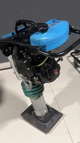 Vendo compactador de solo Weber SRV620 SEMI NOVO