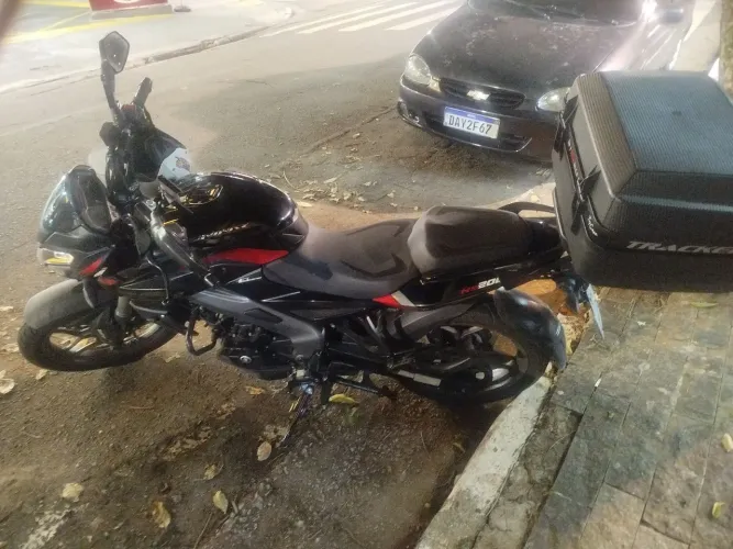 Vende-se moto bajaj