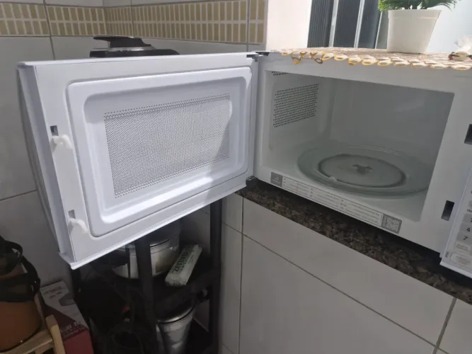 Vende-se Micro-ondas