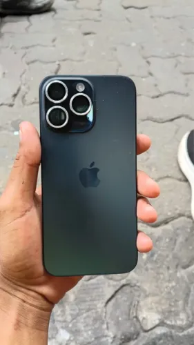 Celular iPhone 15 pro Max 