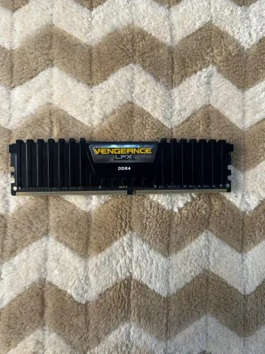 memória ram 8gb DDR4 3200Hmz Cl16
