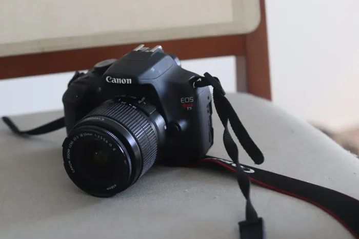 Camera Canon t5 (kit completo)