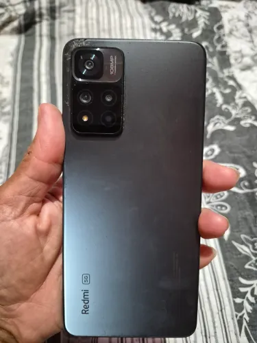 Vende se um aparelho celular xiami redimi note pro 11, bom estado de conservação.