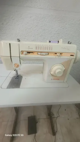 Máquina de costura