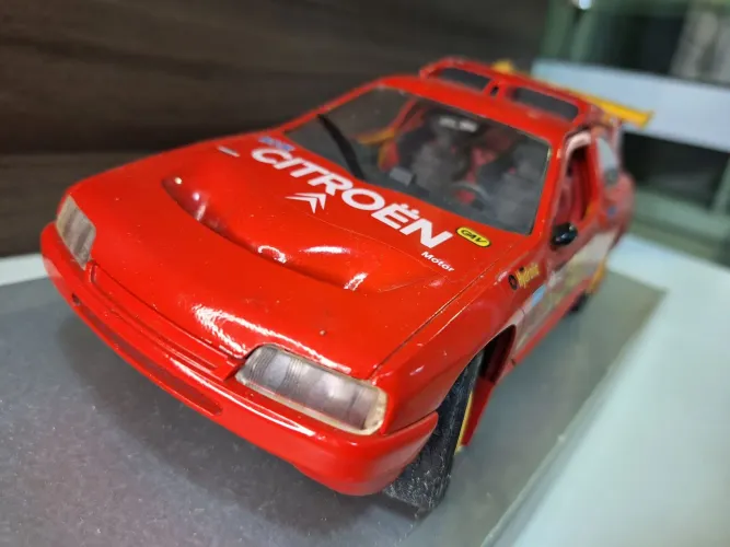 Na caixa, 1:18, Citroën ZX Rally Raid