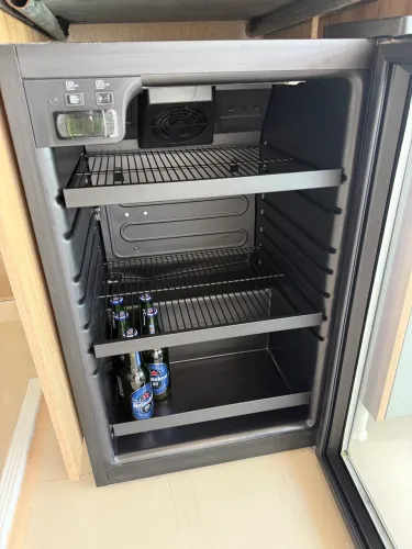 Cervejeira Venax top light 100 82l