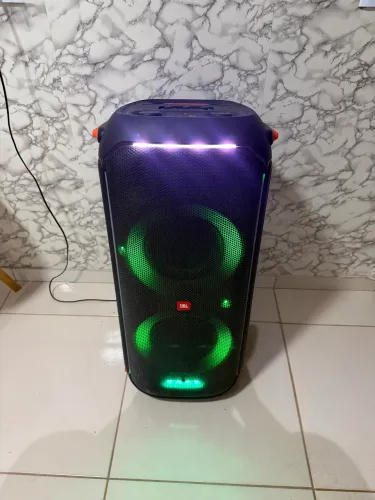 JBL larty box 710 800w