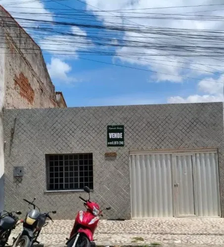 CASA A VENDA CENTRO DE BATURITÉ