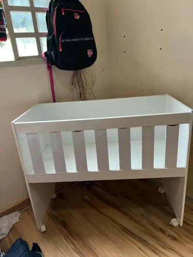 Mini berço novo nunca usado não acompanha o colchão