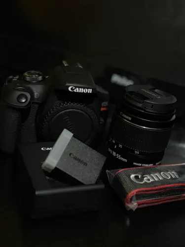 Canon T7