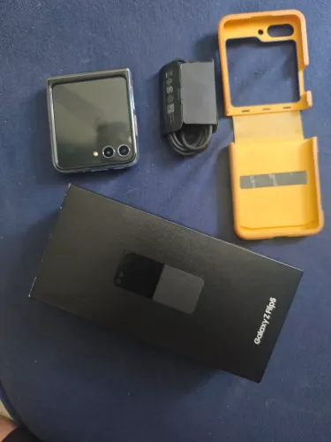 Samsung Galaxy Z Flip 5