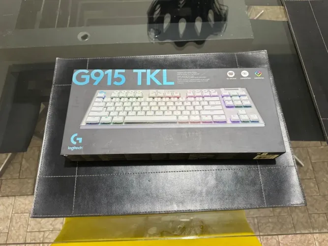 Teclado Logitech g915 tkl