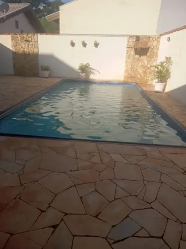 Linda Residência no Condomínio Riviera do Tietê em Arealva