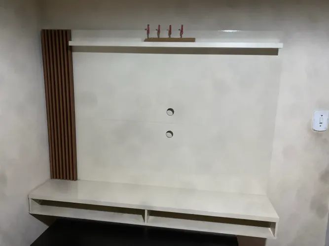 Painel de para TV de 60 polegadas, 90 de altura por 1 de largura, 