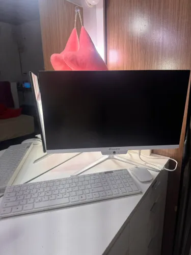 Computador de mesa novo 