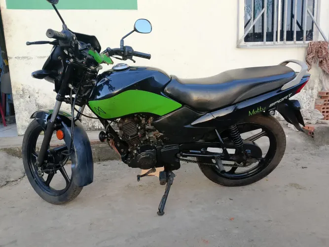 Vende-se uma mottu 110i