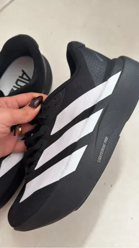 Tênis adidas evo SL