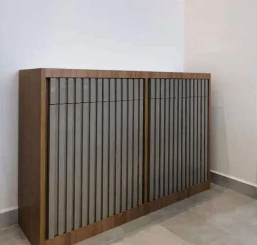 Buffet Com Portas Articuladas Ripadas