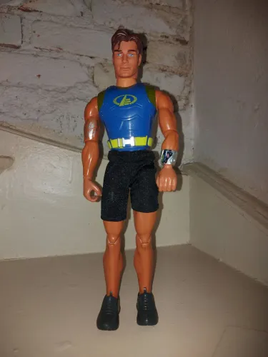 Boneco Max Steel 