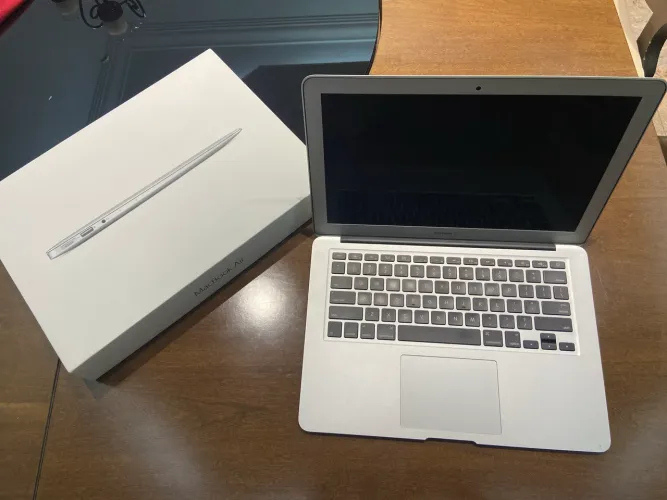 MacBook Air 13? 256GB A1466