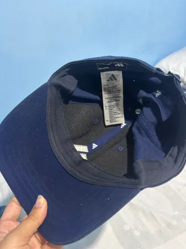 Boné adidas