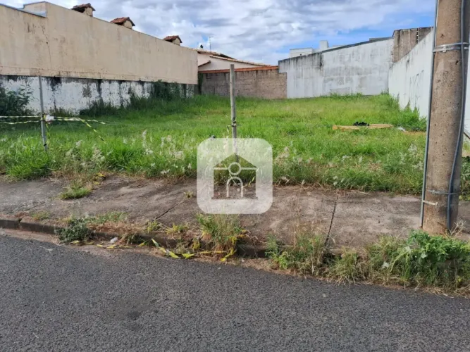 Terreno para venda no bairro Santa Mônica
