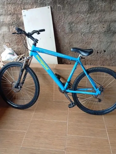 Vende-se está Bicicleta