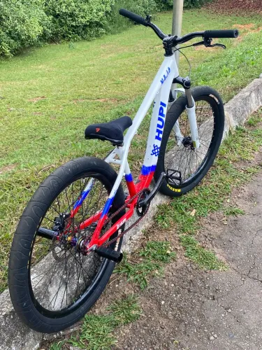 Bicicleta único dono hupi naja 2025
