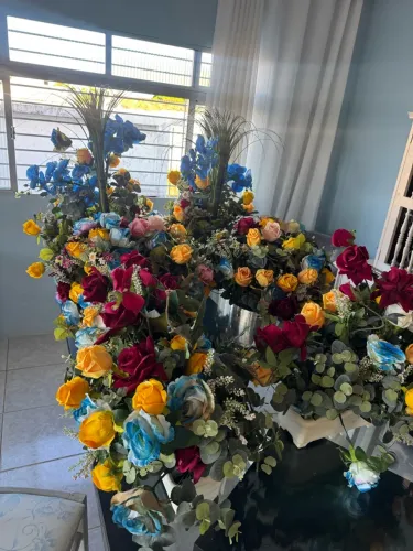 Arranjos Florais - Beleza e Elegância para Todos os Ambientes