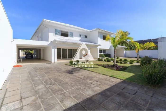 Luxuosa Casa em Condomínio Park Palace Barra da Tijuca, 7 Quartos, 10 Vagas, Piscina