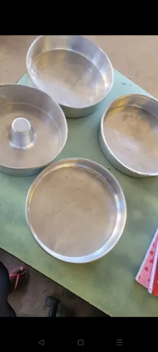 20 REAIS CADA UMA FORMAS PARA BOLO