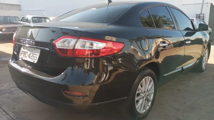Renault Fluence Sed. Dynamique 2.0 16V Flex Aut. 2015