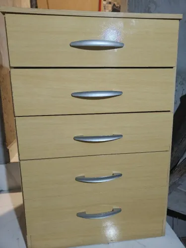 Cômoda 5 gavetas