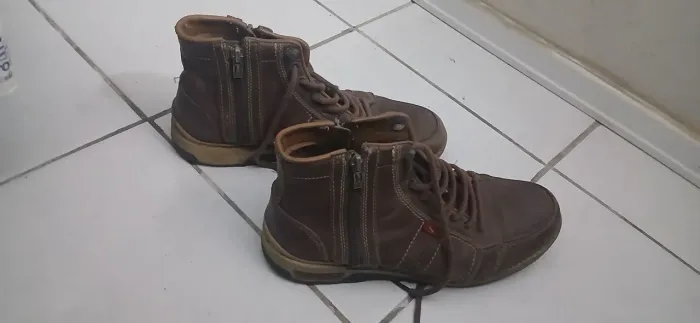 Bota Couro