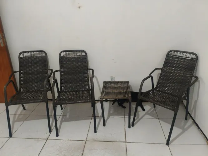 CONJUNTO 4 CADEIRAS E MESA