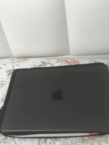 MacBook Pro 14? M4 16GB RAM 512GB SSD Space Black