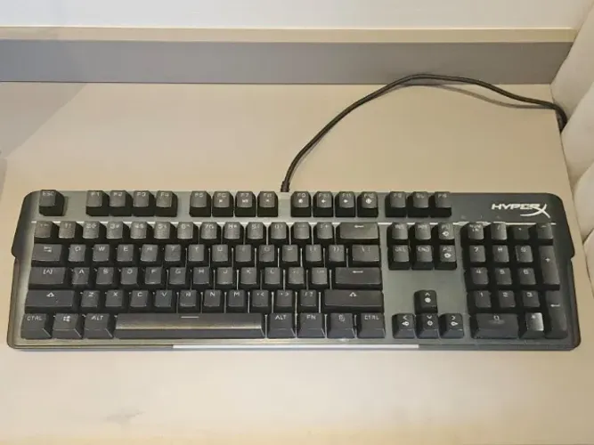 Teclado Gamer Mecânico HyperX Mars RGB (Teclas 100% OK)