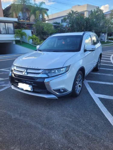 Mitsubishi Outlander 2.0 16V 160cv Aut. 2016