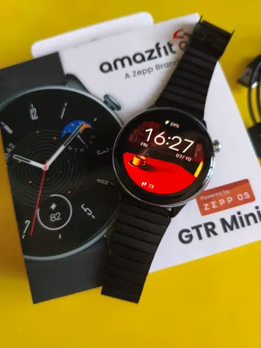 GTR mini smartwatch